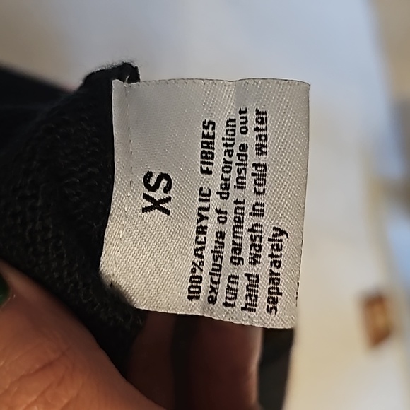 Women's xs ugly Christmas sweater - Picture 4 of 4